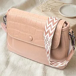 Жіноча сумка з фактурним клапаном з натуральної шкіри Vintage 22329 пудровий колір - мініатюра 1