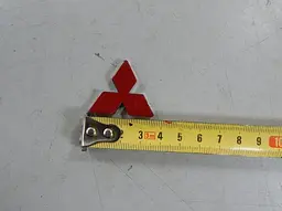 Емблема Mitsubishi Хром - Червона в кермо 36х36 мм на скотчі 17253 - мініатюра 5