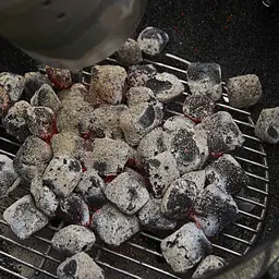 Вугільні брикети Weber для гриля, 4 кг (17590) - мініатюра 2