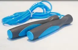 Скакалка PowerPlay 4204 Classic Jump Rope Блакитна 2,7 м (PP_4204_Blue) - мініатюра 6