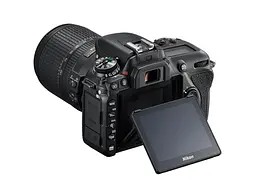 Дзеркальний фотоапарат Nikon D7500 kit 18-140 - мініатюра 12