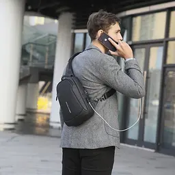 Рюкзак Mark Ryden з однією лямкою MR7191 з USB-портом Чорний - мініатюра 5