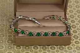 Браслет Xuping Jewelry Рапсодія із зеленими каменями 17 см 6 мм сріблястий