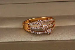 Кільце Xuping Jewelry тіка з квітами р 20 золотисте