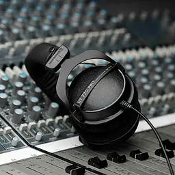 Навушники Beyerdynamic DT 770 Pro 250 Ohm Limited Edition Black (718718) [164128] - мініатюра 6