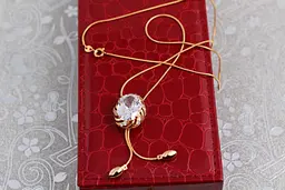 Цепь Xuping Jewelry с кулоном белый овальный камень на бегунке 45 см добавка цепи 5 см золотистая