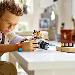 Конструктор LEGO Creator Ретро фотокамера 261 деталі (31147) - мініатюра 4