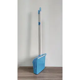 Совок для прибирання Zambak Plastik з довгою ручкою блакитний (ZP-213b) - мініатюра 4