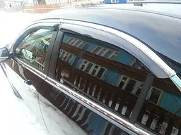 Дефлектори вікон вітровики для Hyundai Accent 2010- Sedan З Хром Молдингомом