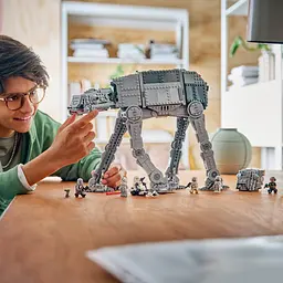 Конструктор LEGO Star Wars Осколок Імперії AT-AT™ з INT-4 1453 ел. (75454) - мініатюра 11