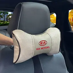 Подушка на підголівник з логотипом Kia Екошкіра 3D Кольоровий лого Бежева-Коричневий кант 1 шт