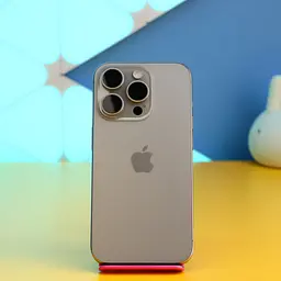 Смартфон Apple iPhone 15 Pro 128GB Natural Titanium (MTUX3) Б/У [172578]