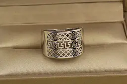 Кільце Xuping Jewelry широка сіточка з грецьким орнаментом р 18 сріблясте
