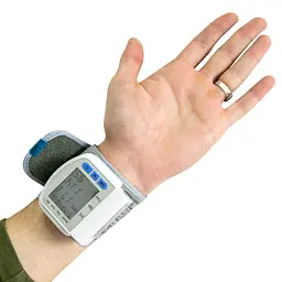Автоматичний тонометр на зап'ястя Blood Pressure Monitor CK-102S прилад для вимірювання тиску на зап'ястя - мініатюра 9