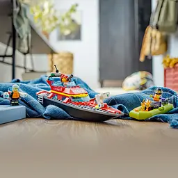 Конструктор LEGO City Човен пожежної бригади, 144 деталей (60373) - мініатюра 3