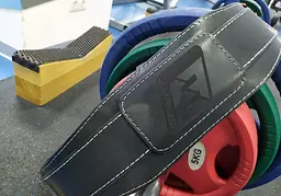 Пояс атлетичний EasyFit Training Belt (чорний) L - мініатюра 4