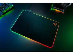 Килимок для миші Razer Firefly V2 (RZ02-03020100-R3M1) - мініатюра 3