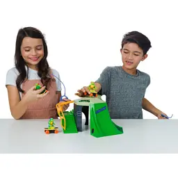 Игровой набор Funrise TMNT Ракушки-ниндзя классические мини Скейт-парк (71053) - миниатюра 10