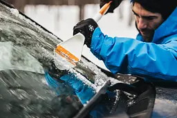 Автомобільний совок для снігу Fiskars (1000740) - мініатюра 5
