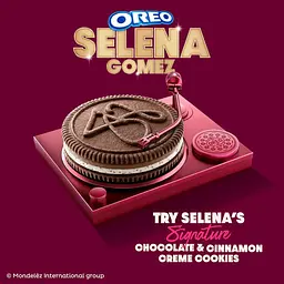 Печиво Oreo Selena Gomez Limited Edition Cinnamon Creme 90 г - мініатюра 2
