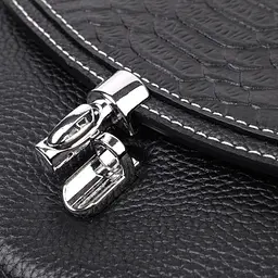 Шкіряна сумка для жінок з цікавою клямкою Vintage 22416 чорна - мініатюра 8