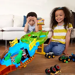 Ігровий набір Hot Wheels Перегони титанів серії Monster Trucks (HGV12) - мініатюра 6