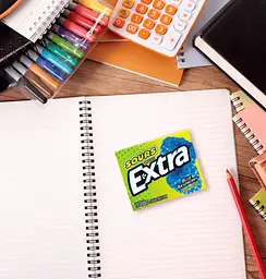 Жувальна гумка Extra Sours Blue Raspberry Sugar Free Chewing Gum 15 стіків - мініатюра 7