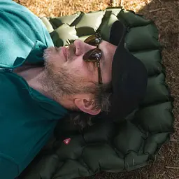Туристичний килимок Highlander Nap-Pak Inflatable Sleeping Mat PrimaLoft 5 cm Olive (AIR072-OG) (930481) - мініатюра 8