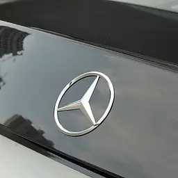 Емблема задня Mercedes-Benz W253 хром 90 мм (на 3 направляючих+скотч) OEM A2538170016 - мініатюра 5