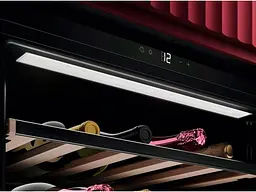 Винный шкаф AEG NKW8P21KAT - миниатюра 4