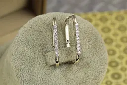Сережки Xuping Jewelry квадратна доріжка камені посередині 2.7 см сріблясті - мініатюра 3