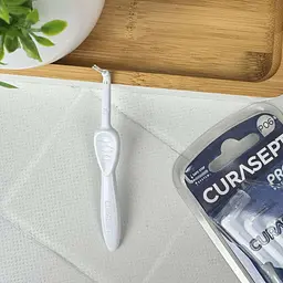 Міжзубний йоржик кутові Curasept Proxi Angle P06, ISO0 (0.6 мм, білий) без ковпачка, 1 шт