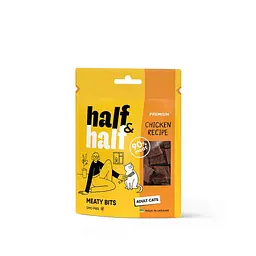 Ласощі для кішок Half&Half м'ясні шматочки з куркою 50 г (арт.31854 Half)