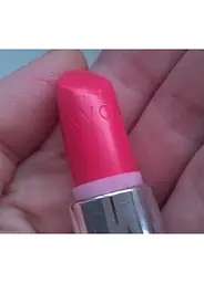 Пробний зразок губна помада Avon «Ультра» Hibiscus/Холодний каркаде, 0,6 г - мініатюра 3