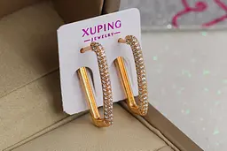 Сережки Xuping Jewelry квадратна доріжка з каменів 2.2 см золотисті - мініатюра 3