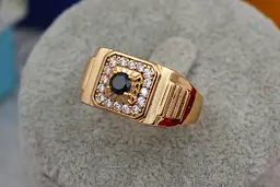 Печатка Xuping Jewelry квадратна з боків сходи до чорного фианиту в середині 19 р золотиста