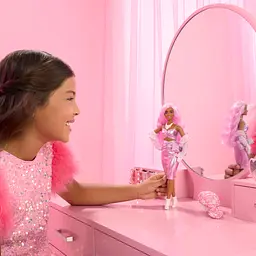 Лялька Barbie Deluxe style Barbiecore Модниця у сукні металік (HYV25) - мініатюра 6
