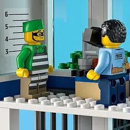 Конструктор LEGO City Поліцейська дільниця 668 деталей (60316) - мініатюра 8