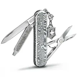 Ніж Victorinox Classic SD Brilliant Damast + брелок-лого (0.6221.34) - мініатюра 2