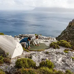 Матрац туристичний надувний одномісний Naturehike CNH22DZ018, надлегкий, 183х58х7 см, сірий, для туризму із мішком для надування - мініатюра 6