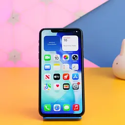 Смартфон Apple iPhone 11 Pro Max 64GB Midnight Green (MWH22) Б/В