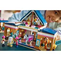 Конструктор LEGO Friends Кінна стайня і академія верхової їзди 765 деталей (42688) - мініатюра 7