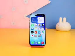 Смартфон Apple iPhone 15 Pro 128GB Black Titanium (MTUV3) Б/В [169953] - мініатюра 2