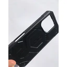 Протиударний чохол UAG Monarch Pro MagSafe (Original) для iPhone 16 Pro (6.3") Carbon Fiber 114456114242 - мініатюра 7