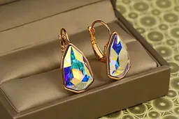 Сережки XСережки Xuping Jewelry Сваровської Моноліт з велиuping Jewelry Сваровські Моноліт із великим каменем хамелеон 2,8 см золо
