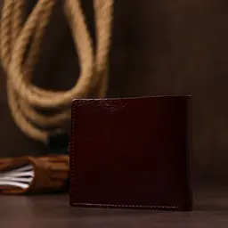 Жіноче глянсове шкіряне портмоне Shvigel 16463 вишневе - мініатюра 7