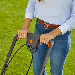 Газонокосарка електрична Gardena PowerMax 32/1200 G2 14633-20 (32 см, 30 л, 1200 Вт, 9.7 кг) - мініатюра 5