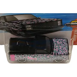 Базова машинка Hot Wheels Tracking Along 83 Chevy Silveerado чорна (5785) JJJ13-N521 - мініатюра 2
