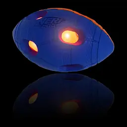 Футбольний м'яч для собак Nerf Dog Rubber Bash з інтерактивним світлодіодом - мініатюра 3