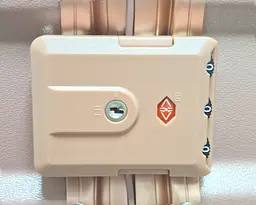 Валіза велика L Madisson Snowball 66503 L 74x49x31 см 100% полікарбонат на клямках Рожеве золото - мініатюра 4